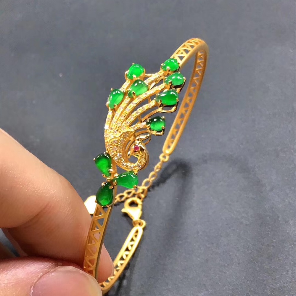 18k gold with Myanmar lucky green jade bangle